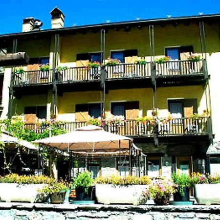Hotel Veneriaz Nus Buitenkant foto
