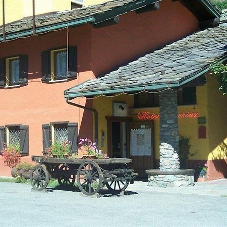 Hotel Veneriaz Nus Buitenkant foto