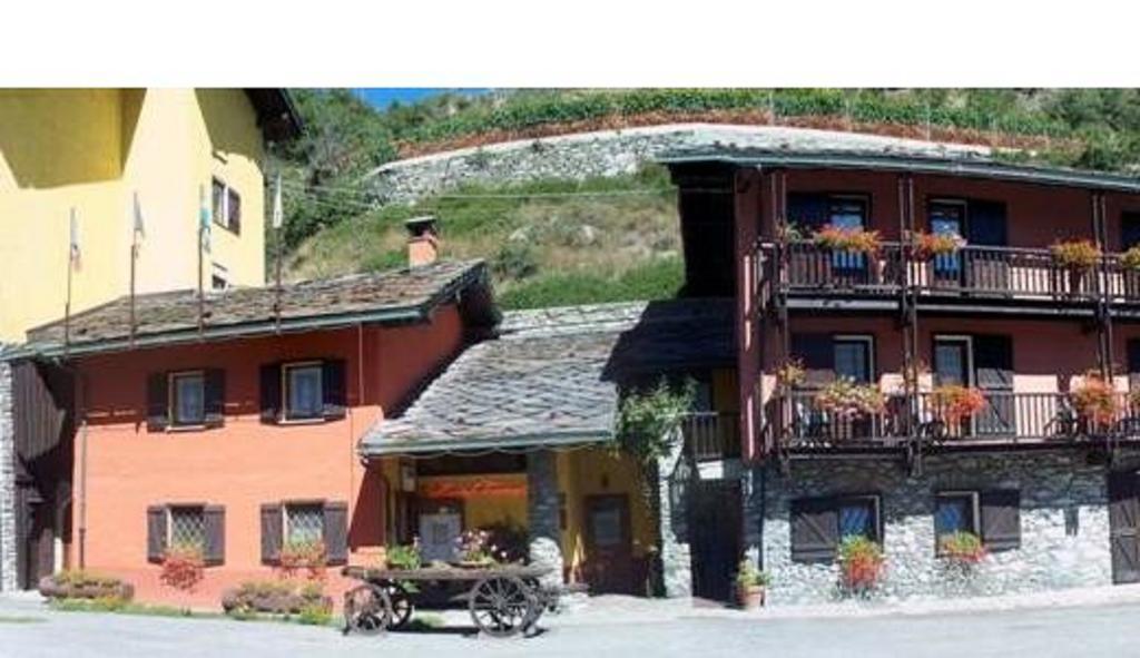 Hotel Veneriaz Nus Buitenkant foto